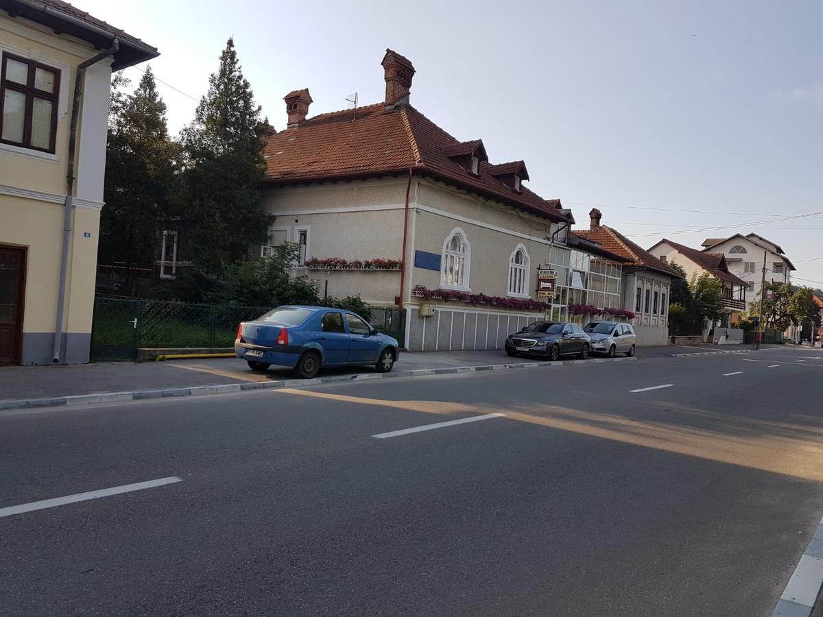 Pensiunea Geostar 2 Curtea de Argeş Екстериор снимка